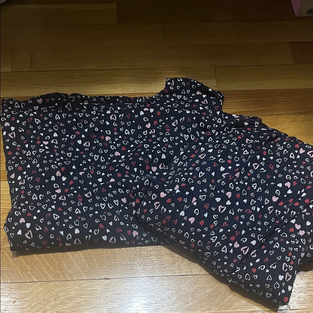 J. Jill Black Heart Print Sleepwear Set with pockets